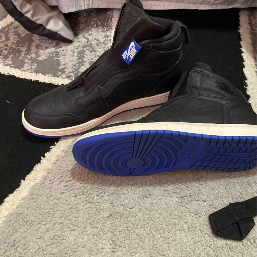Air Jordan high top with blue bottoms